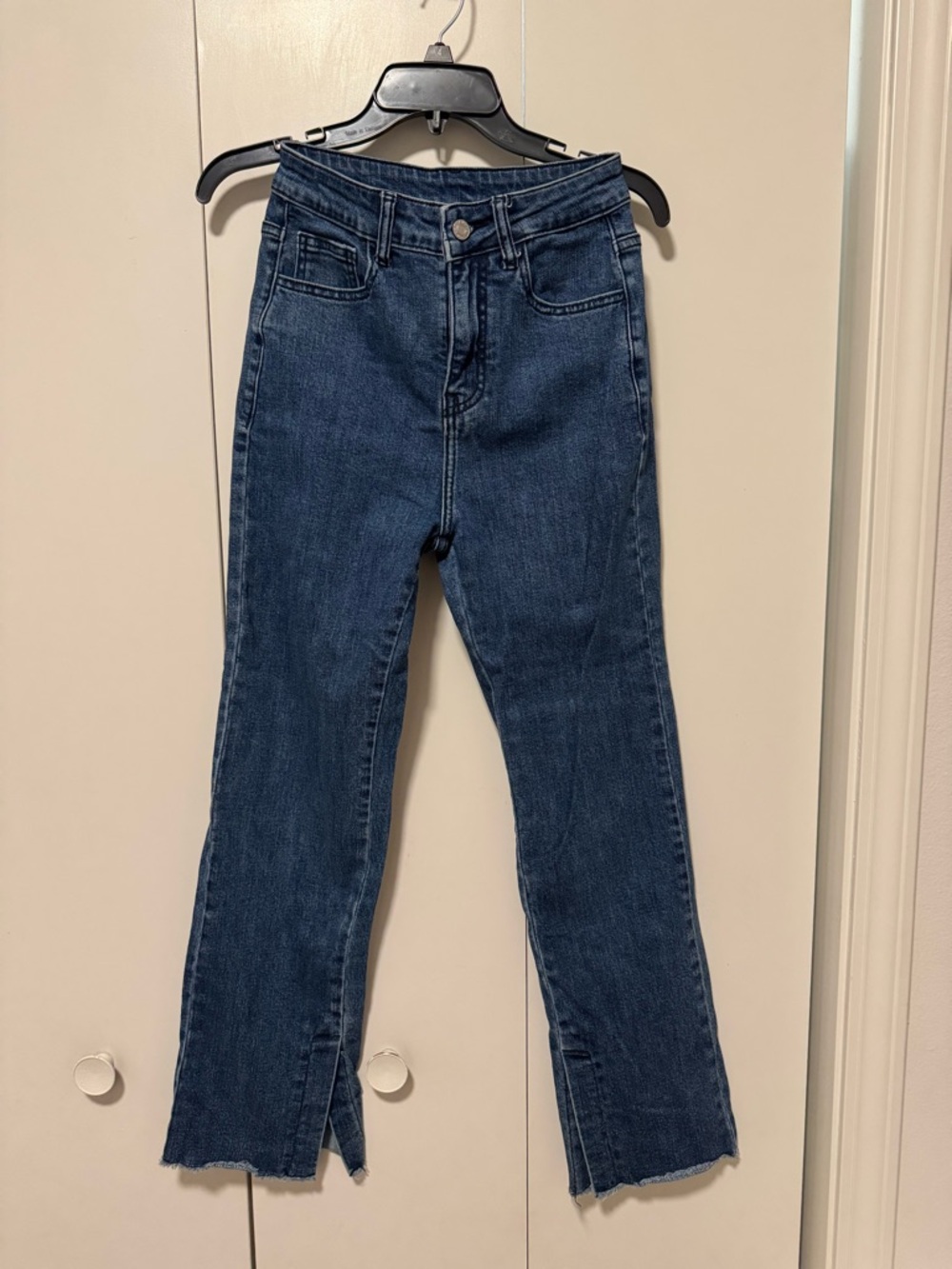 Classic High-Rise Women's Jeans in Dark Blue